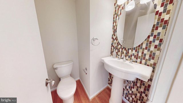 5705 HERITAGE HILL CT, Alexandria, VA 22310