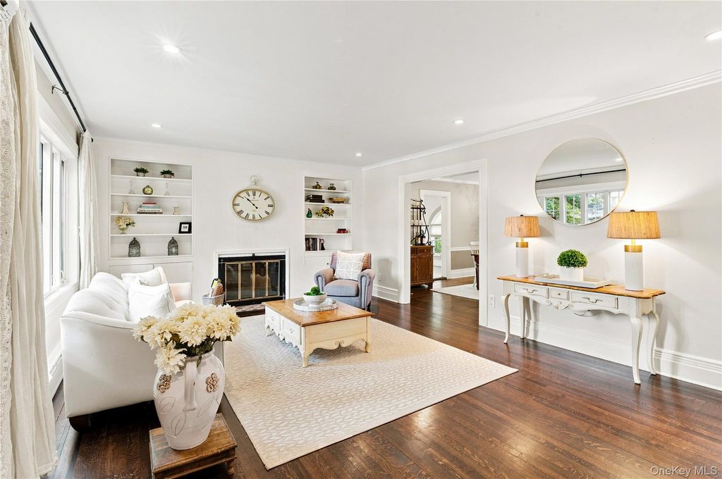 89 Poplar Street, Garden City, NY 11530 — photo 4