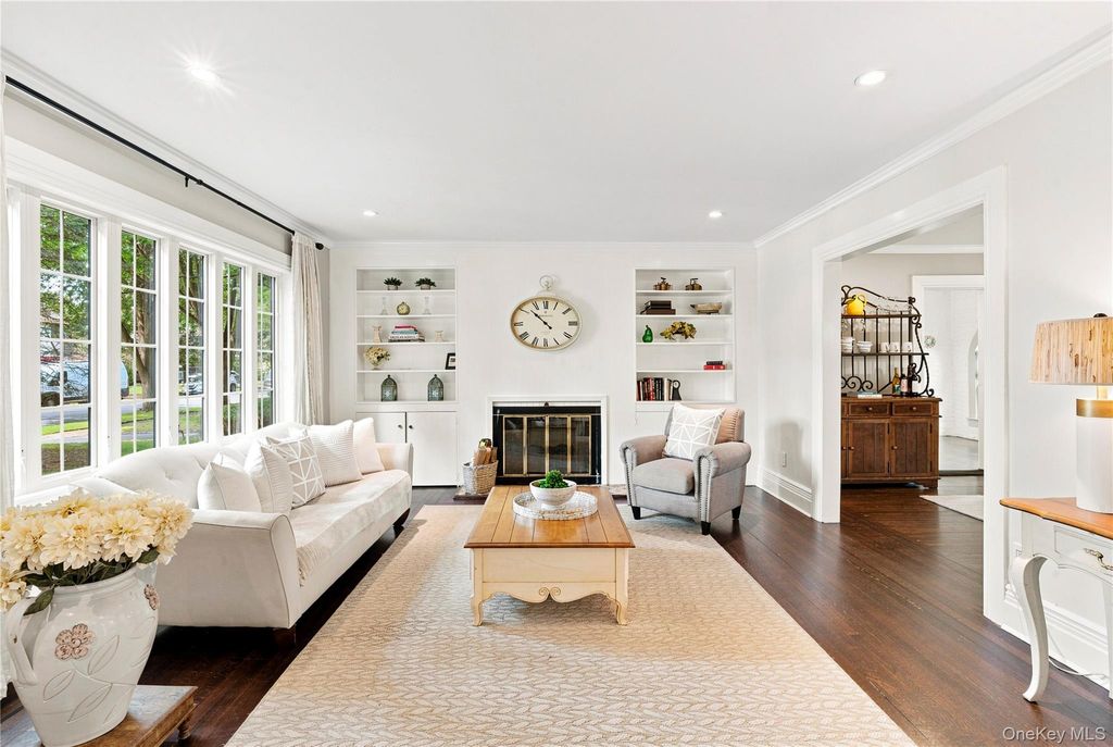 89 Poplar Street, Garden City, NY 11530 — photo 5