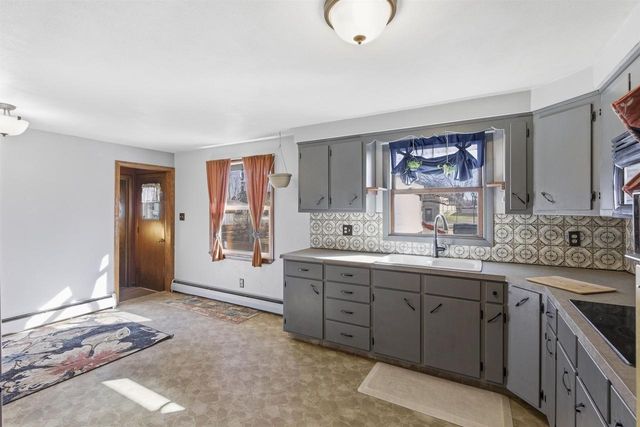 1965 LYNN DRIVE, Neenah, WI 54956