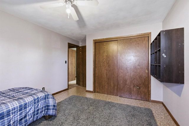 1965 LYNN DRIVE, Neenah, WI 54956