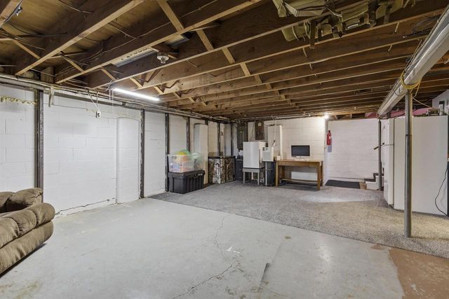 1965 LYNN DRIVE, Neenah, WI 54956