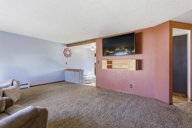 1965 LYNN DRIVE, Neenah, WI 54956