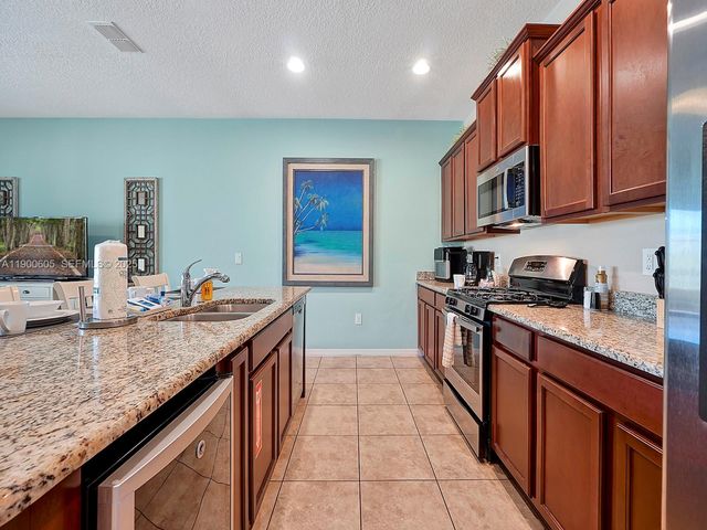 4635 Terrasonesta Drive, Davenport, FL 33837
