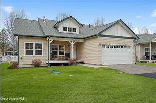 424 Becker Ln, Dover, ID 83825