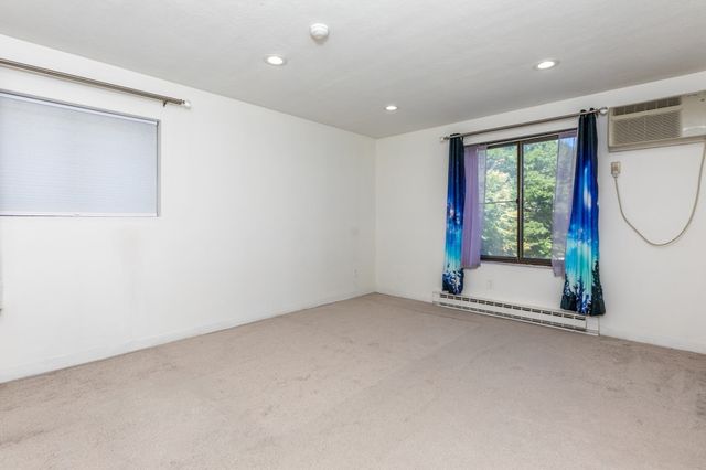 22 Old Stone Way 22, Weymouth, MA 02189