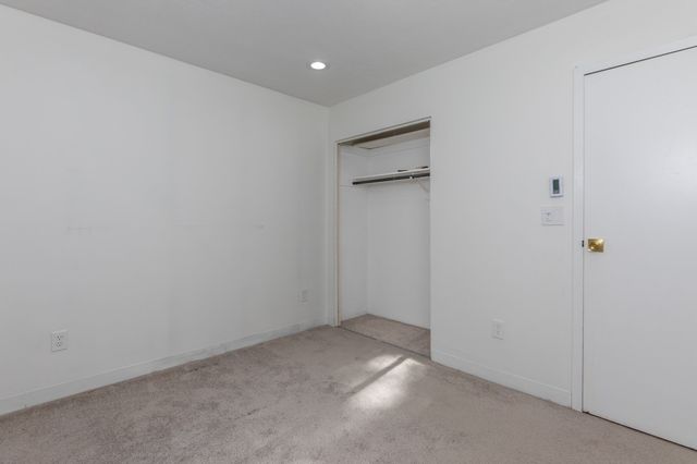 22 Old Stone Way 22, Weymouth, MA 02189