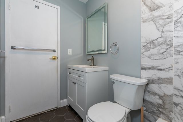 22 Old Stone Way 22, Weymouth, MA 02189