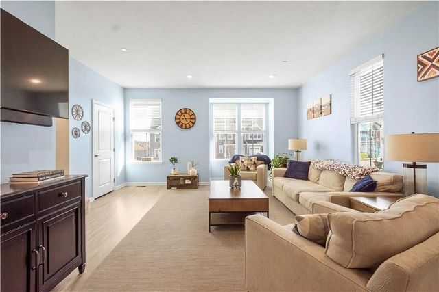 128 Providence Way, Whitehall, PA 15234