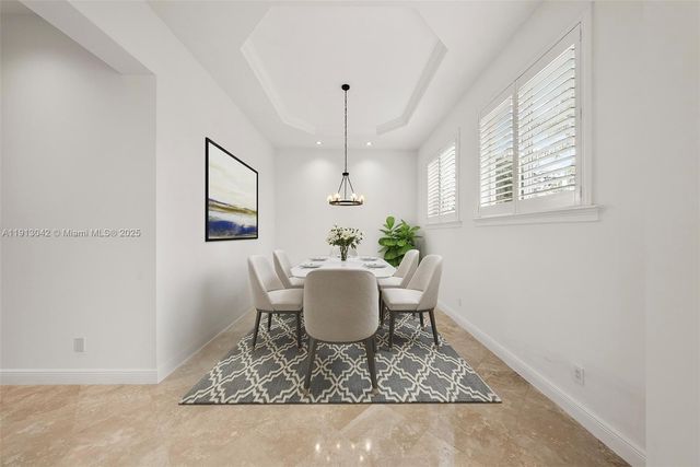 1295 Hatteras Ln, Hollywood, FL 33019