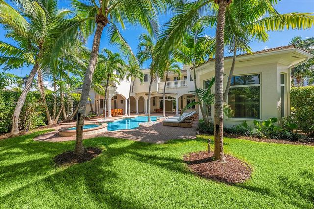 1295 Hatteras Ln, Hollywood, FL 33019