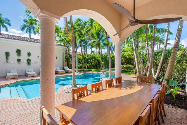 1295 Hatteras Ln, Hollywood, FL 33019