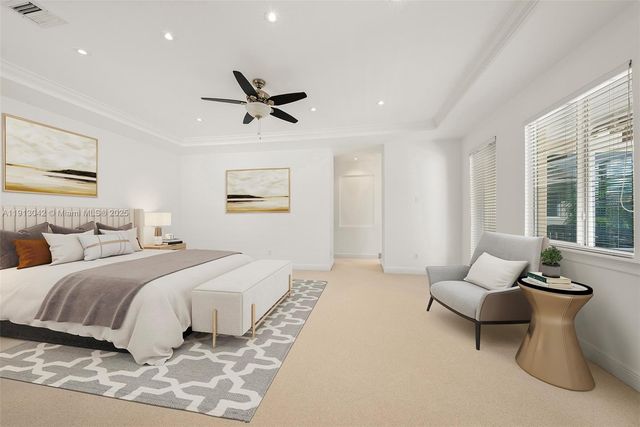 1295 Hatteras Ln, Hollywood, FL 33019