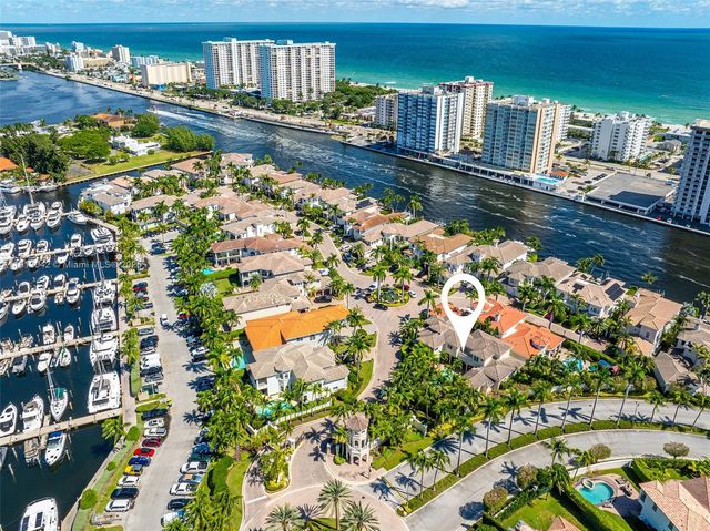 1295 Hatteras Ln, Hollywood, FL 33019