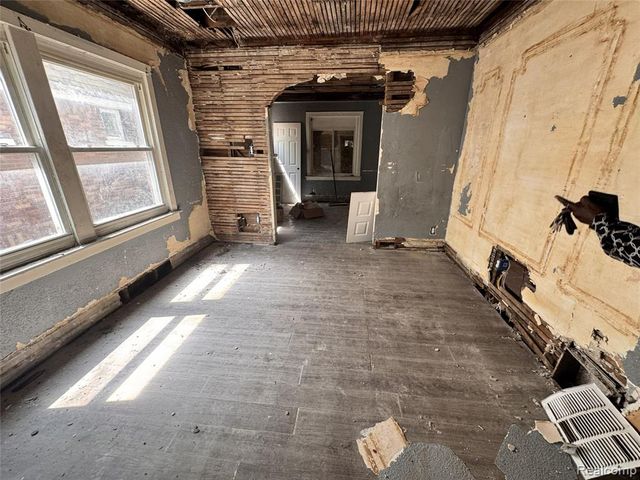 12614 Promenade Street, Detroit, MI 48213