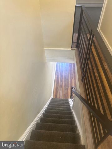 810 W BIRCH ST, Philadelphia, PA 19133