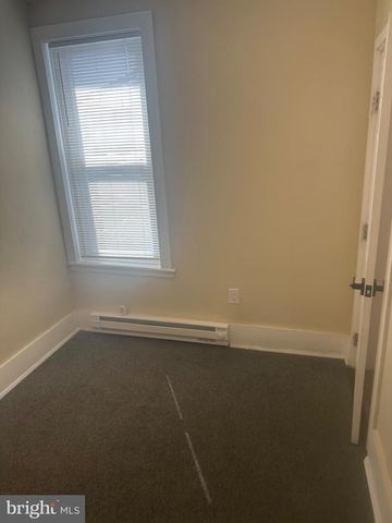 810 W BIRCH ST, Philadelphia, PA 19133