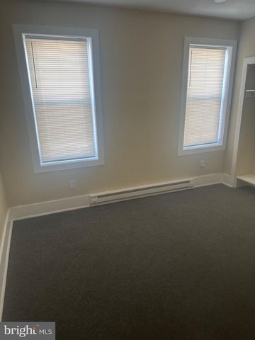 810 W BIRCH ST, Philadelphia, PA 19133