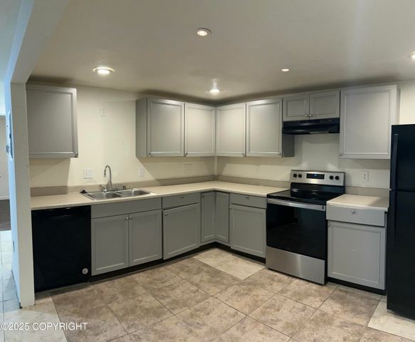 734-736 E 11th Avenue, Anchorage, AK 99501