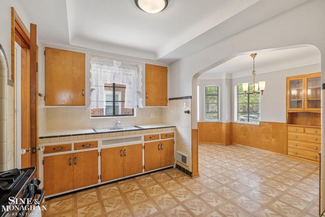 21175 Lochmoor Street, Harper Woods, MI 48225