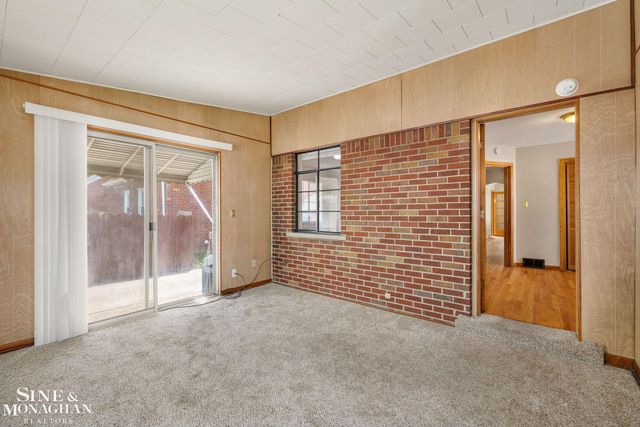 21175 Lochmoor Street, Harper Woods, MI 48225