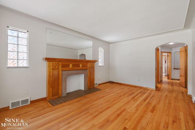 21175 Lochmoor Street, Harper Woods, MI 48225
