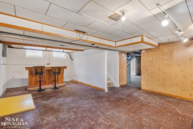 21175 Lochmoor Street, Harper Woods, MI 48225