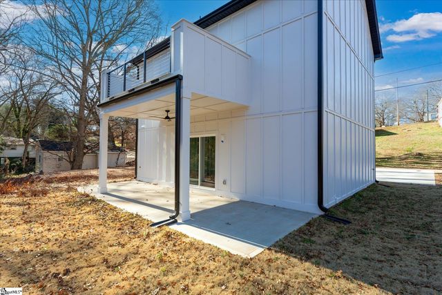 114 Harlem Street, Easley, SC 29640