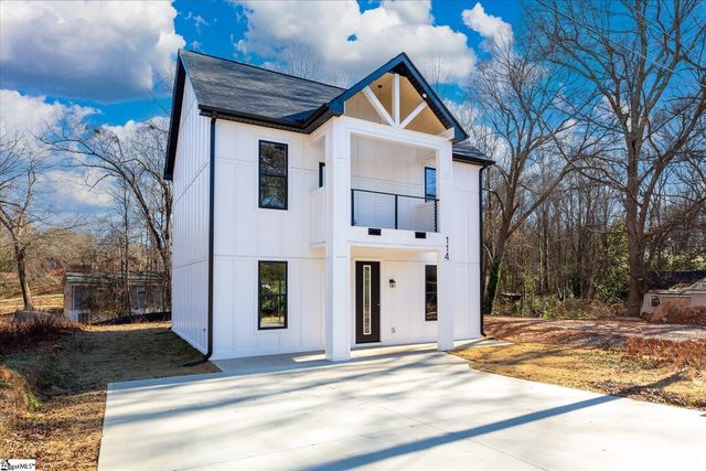114 Harlem Street, Easley, SC 29640