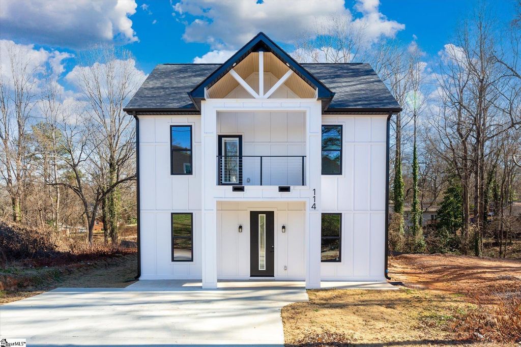 114 Harlem Street, Easley, SC 29640