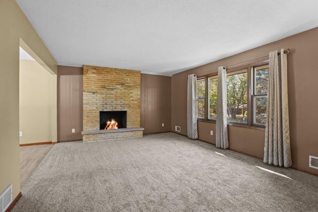 13819 NW Quinn Street NW, Andover, MN 55304
