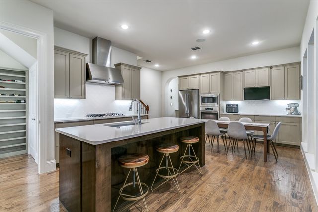 732 S Coppell Road, Coppell, TX 75019