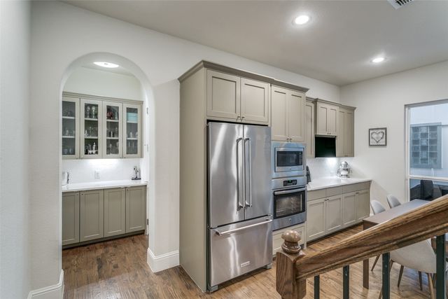 732 S Coppell Road, Coppell, TX 75019