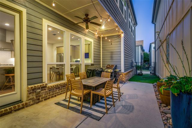 732 S Coppell Road, Coppell, TX 75019