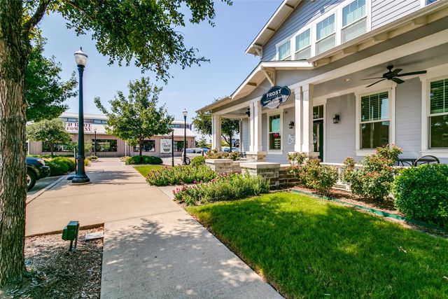 732 S Coppell Road, Coppell, TX 75019