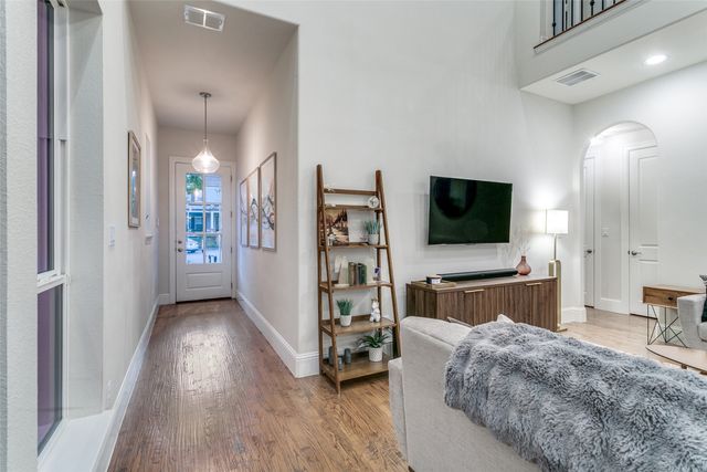 732 S Coppell Road, Coppell, TX 75019