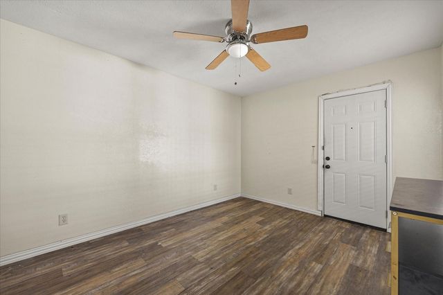 2504 Brook Hollow Court, Mesquite, TX 75150