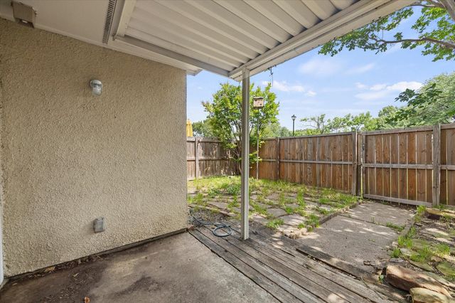 2504 Brook Hollow Court, Mesquite, TX 75150