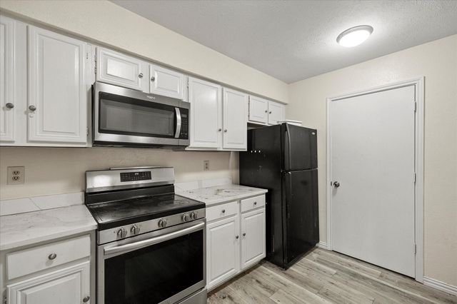 2504 Brook Hollow Court, Mesquite, TX 75150
