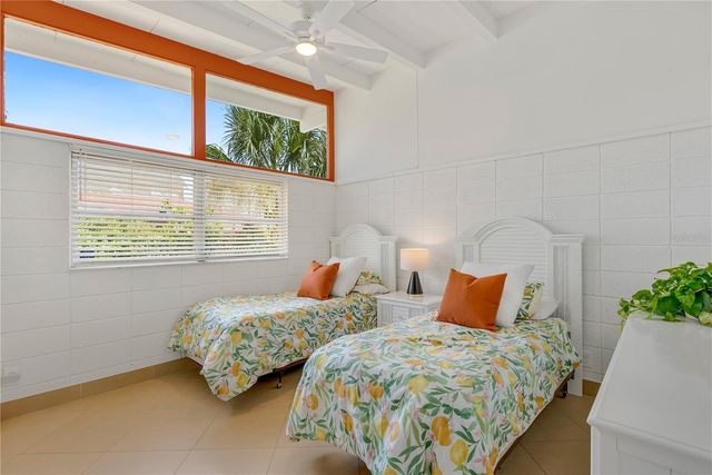 2003 TETLOW PLACE, Sarasota, FL 34239