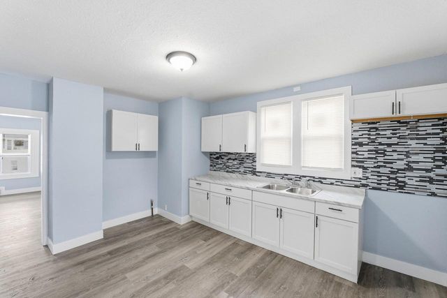 2354 S 16th STREET, Milwaukee, WI 53215