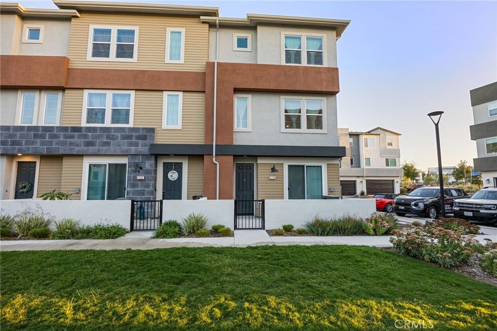 27131 Observation Court, Valencia, CA 91381 — photo 2