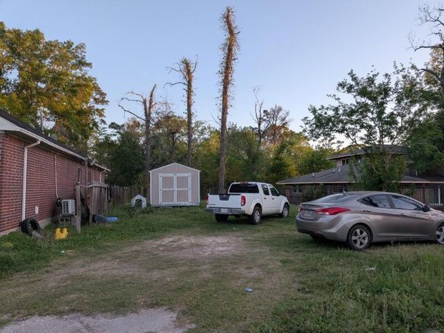 2313 W Little York Road, Houston, TX 77091