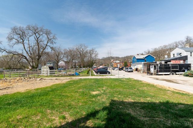 269 Strader Avenue, Cincinnati, OH 45226