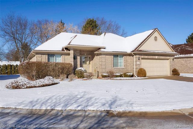 19079 Shay Court, Livonia, MI 48152