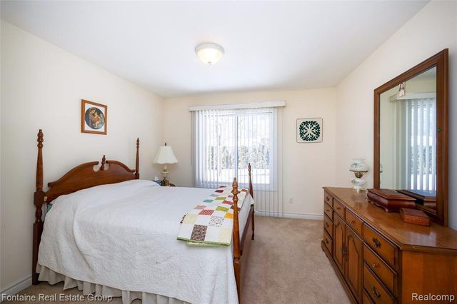 19079 Shay Court, Livonia, MI 48152