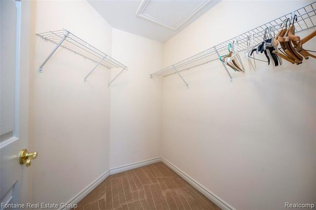 19079 Shay Court, Livonia, MI 48152