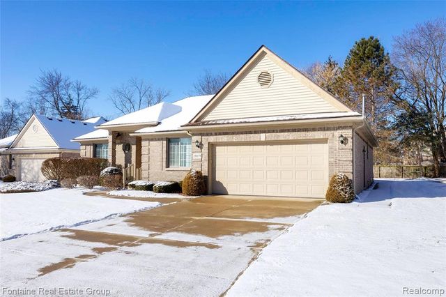 19079 Shay Court, Livonia, MI 48152