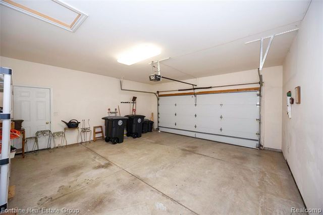 19079 Shay Court, Livonia, MI 48152