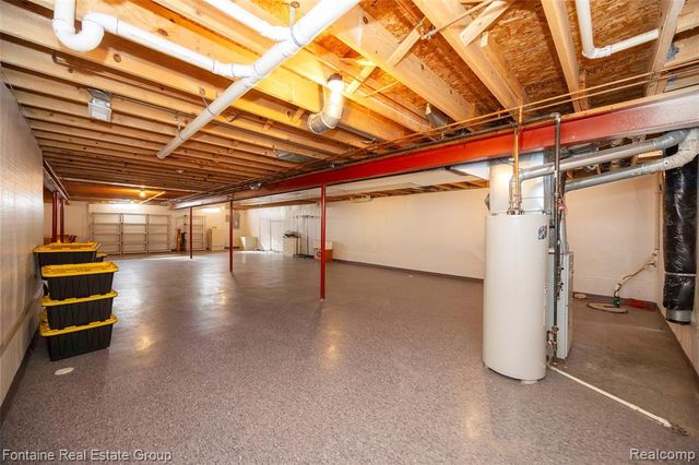 19079 Shay Court, Livonia, MI 48152